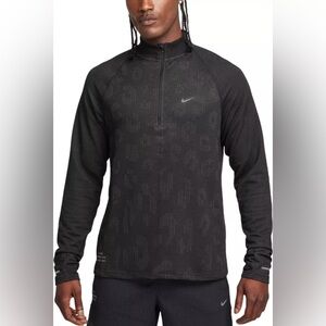 Nike Pinnacle Running Division Water Repellent Black Top Men's Medium FZ1121-010